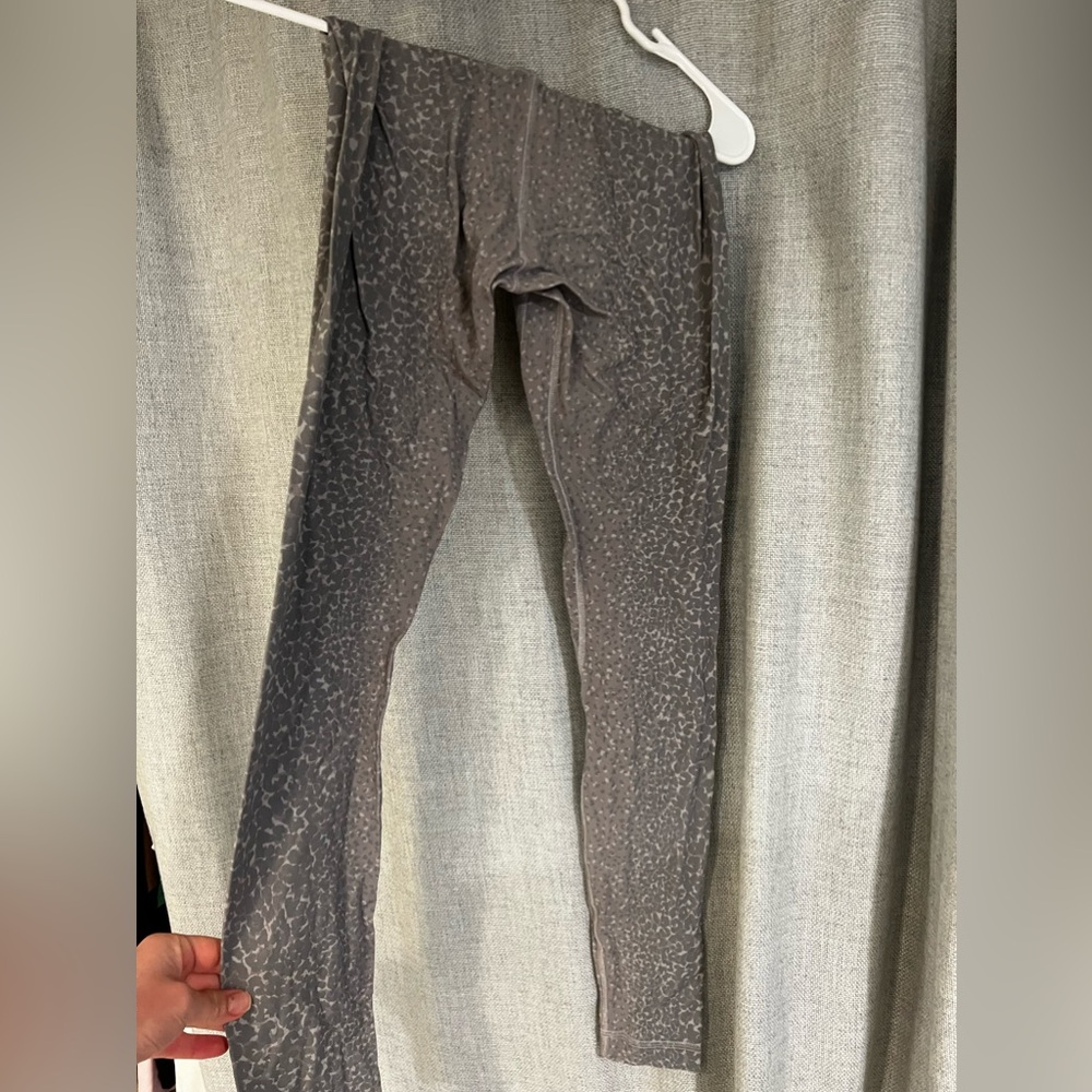 Grey lululemon leggings
